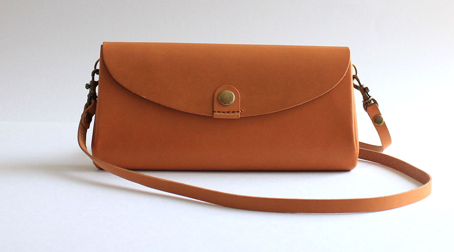 PUZZLEのオリジナル財布とタグ